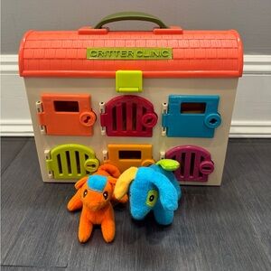 Battat Critter Clinic Playset with Plush Animals Fine Motor Toddler Kids